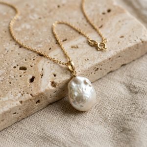 Aura Baroque Pearl Pendant Necklace